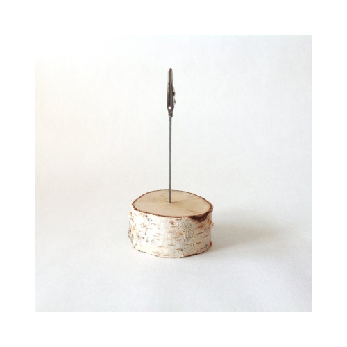 Deze kaarthouder van By Romi is gemaakt van echt berkenhout. Breng de natuur een beetje naar binnen.

Afmeting: 6,5 x 15 cm