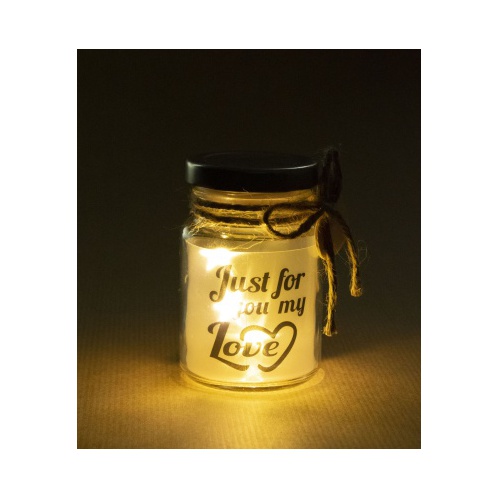 Ze werken op een klein batterijtje en deze zijn ook al inbegrepen! Elke Star Light heeft een speciale boodschap die oplicht door middel van een ledlampje zodra je het product aanzet met de knop onder de dop. De Big Star Lights zijn ongeveer 15 centimeter