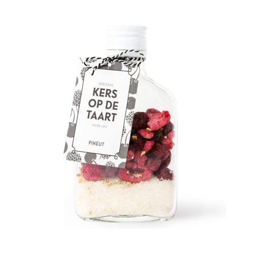 Het ultieme verjaardags-, Moederdag-, Vaderdag- of natuurlijk zómaar cadeau. Dat was het uitgangspunt bij de ontwikkeling van onze zomerspecial. Feestelijk, vol van smaak en een heerlijke verrassing op iedere cadeautafel.
