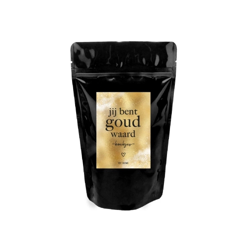 Deze mooie glimmende zwart stazak van By Romi is gevuld met 10 heerlijke koffiekoekjes.

Wat is koffie nou zonder een koekje? Een koekje bij de koffie is de meest gezelligste en lekkerste gewoonte!