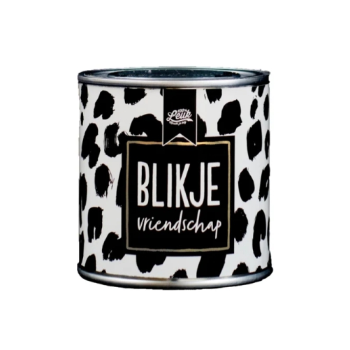 Wat bof ik met een vriend als jij! Blikje vriendschap in een nieuw jasje met een goudprint! Dit blikje is gevuld met bijenbloempjes en een grondtablet.