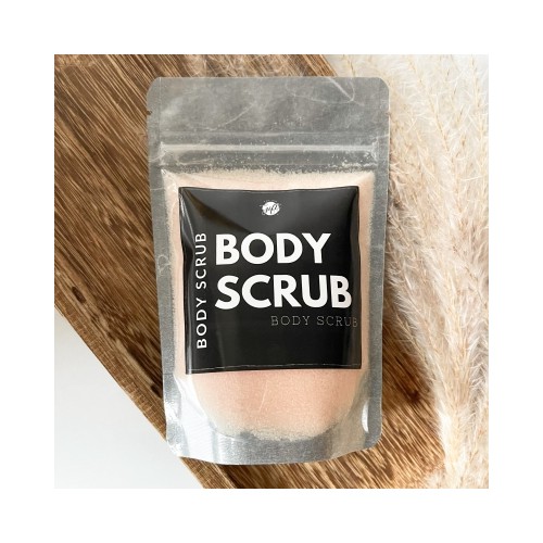 Met bodyscrub verwijder je de dode huidcellen. Dit doe je door met de scrub over de huid te wrijven. Je verwijdert hiermee (een deel van) de bovenste dode huidcellen waardoor de huid zachter wordt.


Afmeting verpakking 15 x 10 cm. Past door de brieven