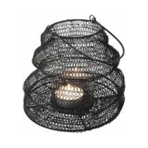 Stijlvolle windlichten gemaakt van ijzer en bij ons verkrijgbaar in het zwart, mintgroen of goudkleur. De windlichten hebben aan de bovenzijde een hengsel en kunnen dus uitgevouwen worden of deels gevouwen laten voor een speels effect.