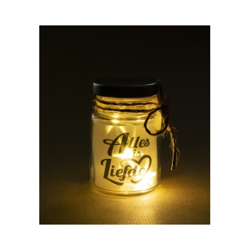 Ze werken op een klein batterijtje en deze zijn ook al inbegrepen! Elke Star Light heeft een speciale boodschap die oplicht door middel van een ledlampje zodra je het product aanzet met de knop onder de dop. De Big Star Lights zijn ongeveer 15 centimeter