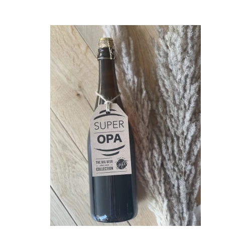 Pils is het meest gedronken alcoholische drank ter wereld. 
En daarom het ultieme cadeau voor mannen! 
Een grote fles pils met een stoer label of etiket mag niet ontbreken! Proost!
De fles heeft een inhoud van 75 cl.