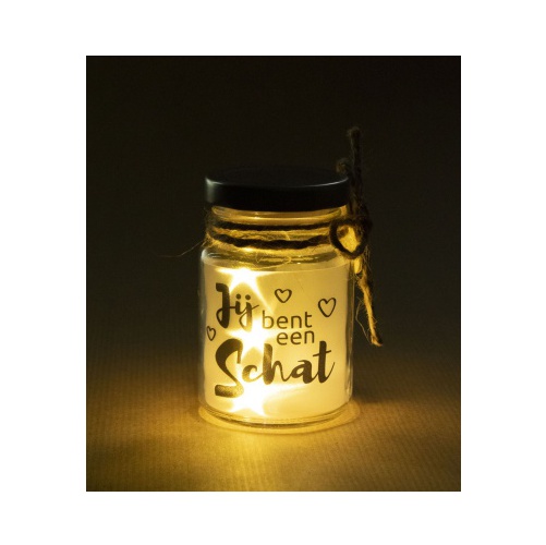 Ze werken op een klein batterijtje en deze zijn ook al inbegrepen! Elke Star Light heeft een speciale boodschap die oplicht door middel van een ledlampje zodra je het product aanzet met de knop onder de dop. De Big Star Lights zijn ongeveer 15 centimeter
