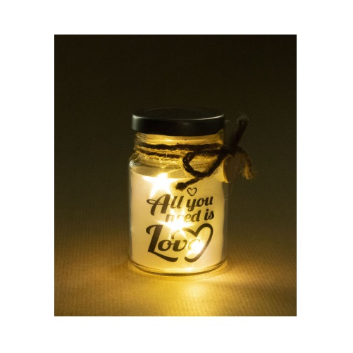 Ze werken op een klein batterijtje en deze zijn ook al inbegrepen! Elke Star Light heeft een speciale boodschap die oplicht door middel van een ledlampje zodra je het product aanzet met de knop onder de dop. De Big Star Lights zijn ongeveer 15 centimeter