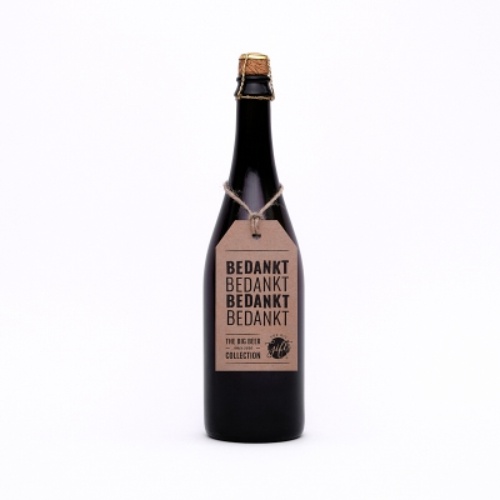 Pils is het meest gedronken alcoholische drank ter wereld. 
En daarom het ultieme cadeau voor mannen! 
Een grote fles pils met een stoer label of etiket mag niet ontbreken! Proost!
De fles heeft een inhoud van 75 cl.
